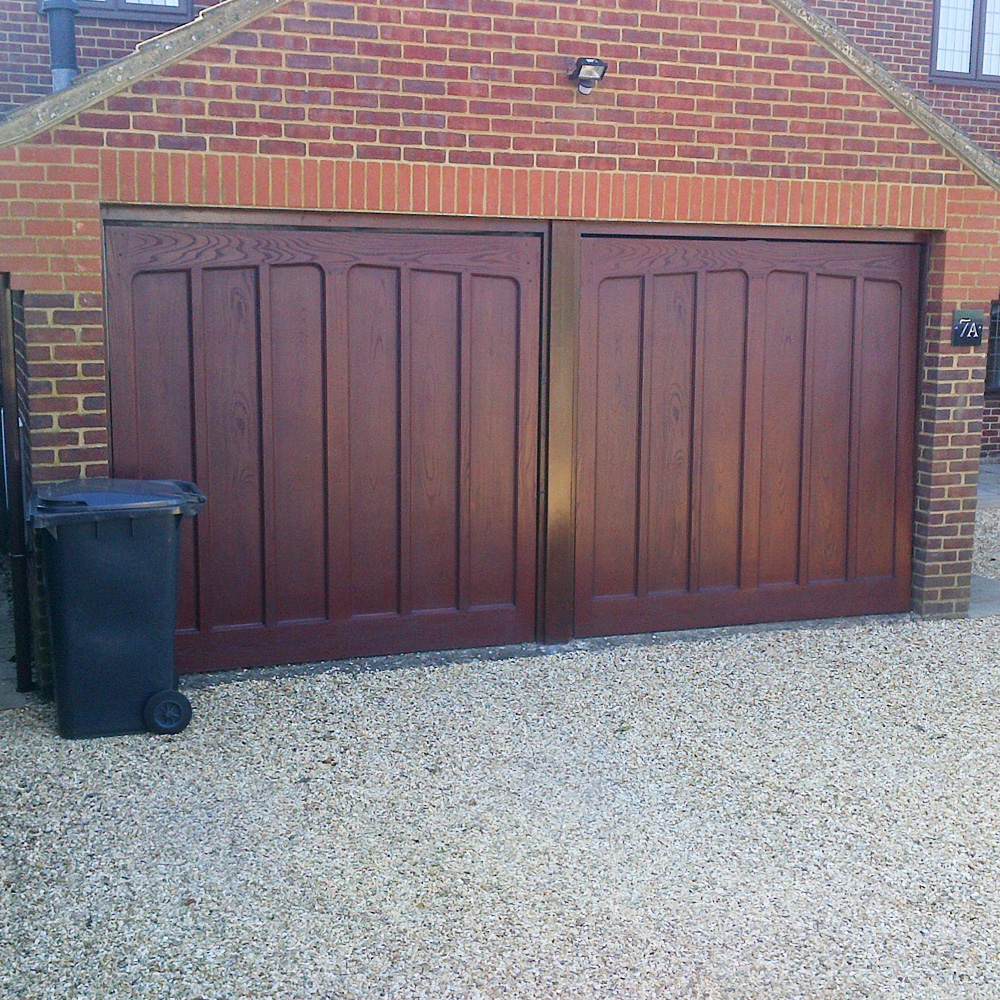 garage doors bedfordshire